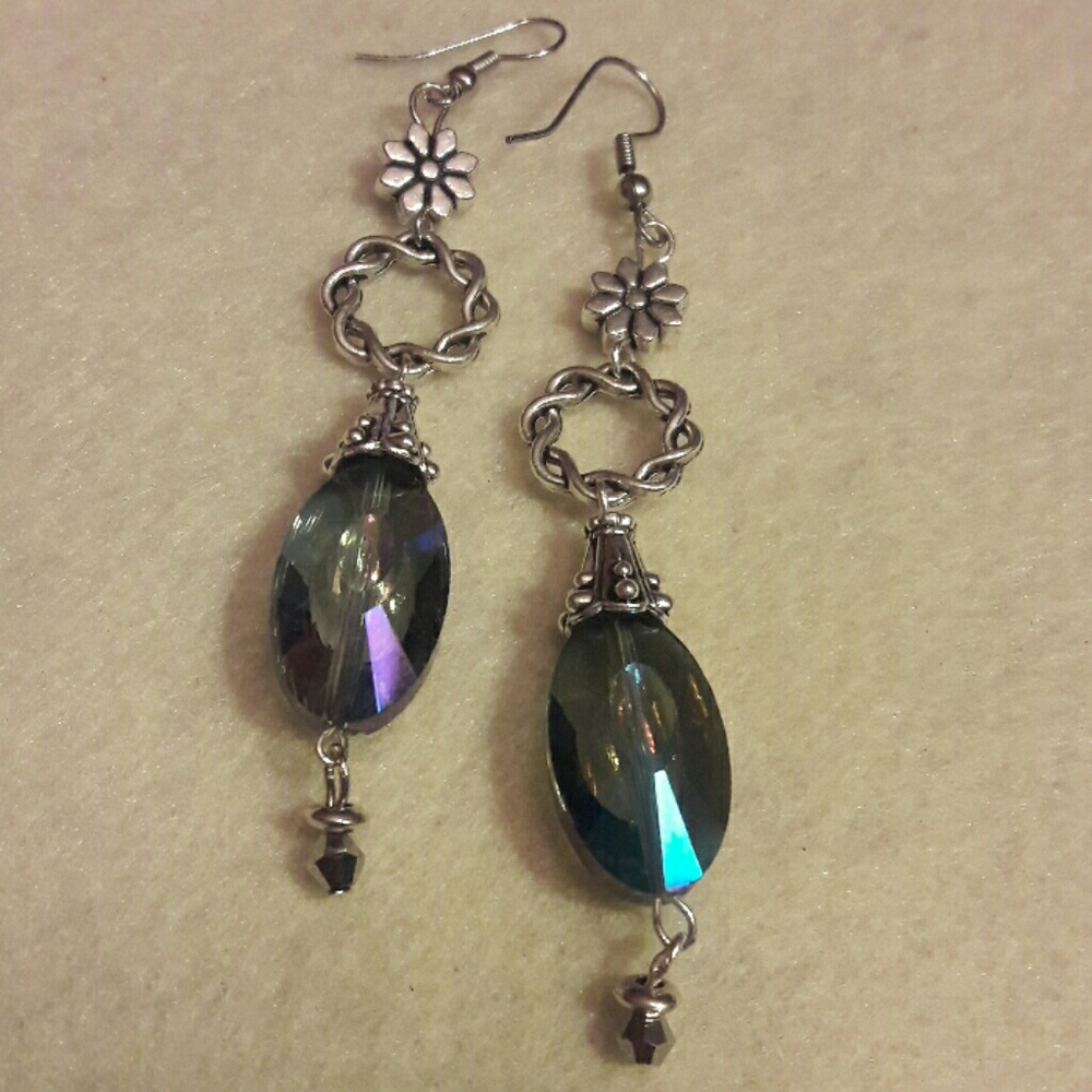DebbBees #184.  Blue faceted drop dangle